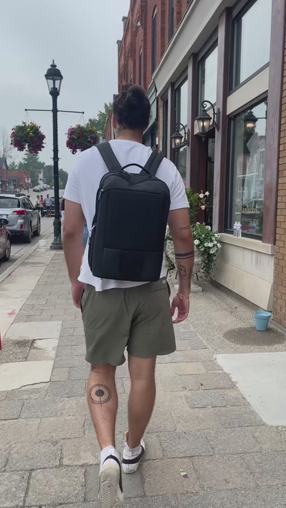 VinXplorer Wine and Beverage Backpack